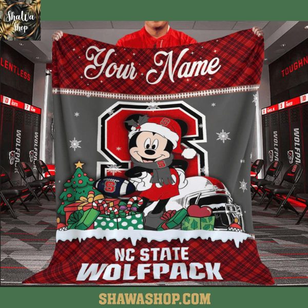 NC State Wolfpack Mickey Merry Christmas 2025 Fleece Blanket Quilt