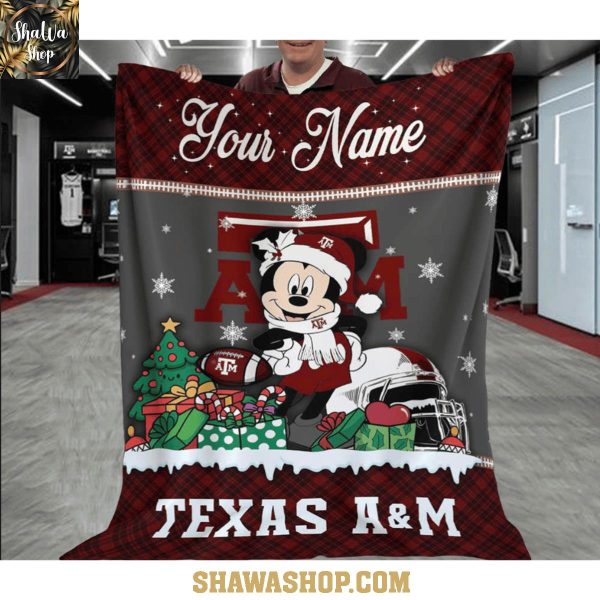 Texas A&M Aggies Mickey Merry Christmas 2025 Fleece Blanket Quilt